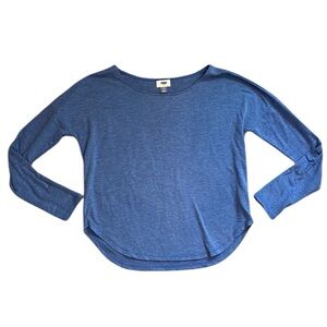 Old Navy | EUC Long-Sleeved Scoop Neck T-Shirt